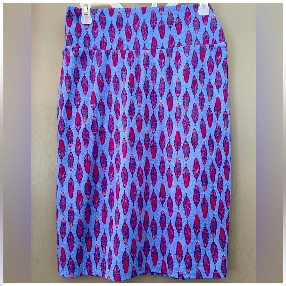 Cassie LuLaRoe Pencil Skirt size Medium.